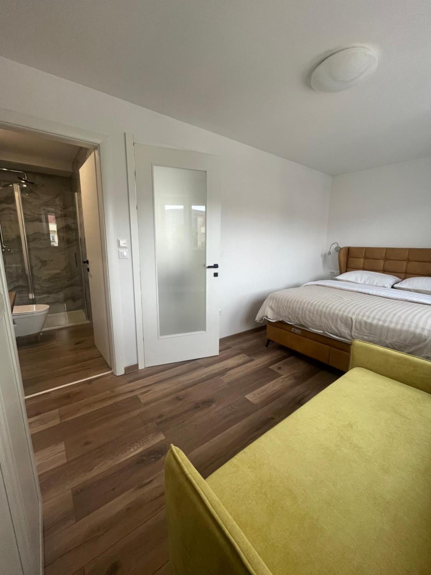 Apartmani Kaja Каштела Экстерьер фото
